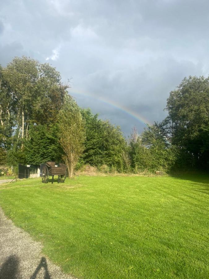 Les 4 Seasons, Agreable Gite Avec Terrasse Et Jardin La Croix Bigot Eksteriør billede