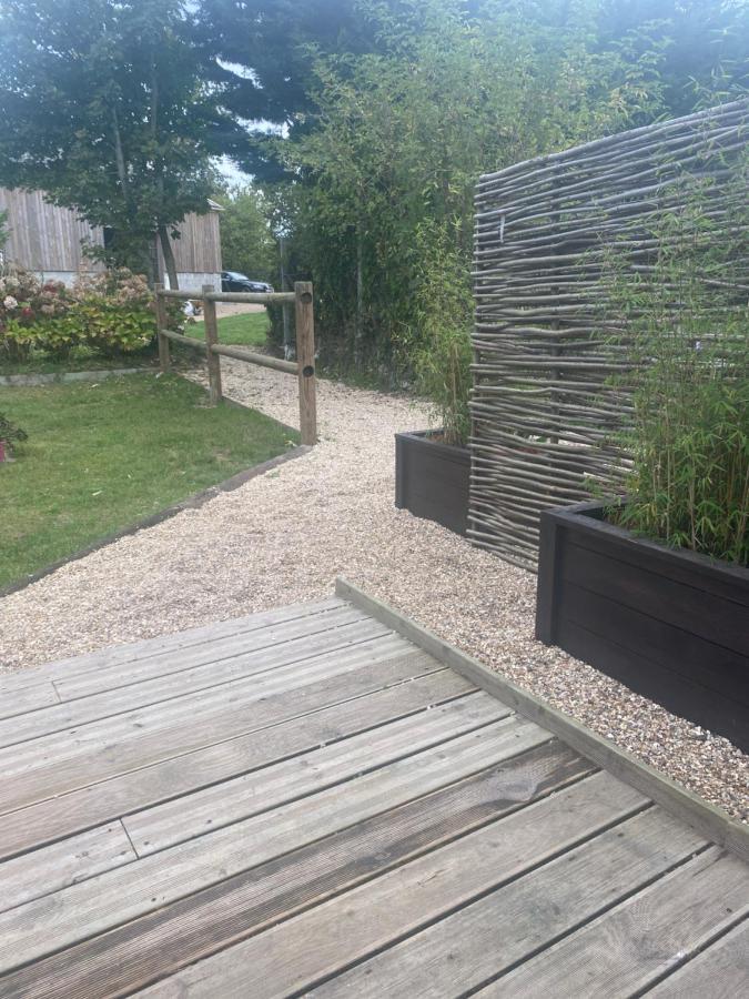 Les 4 Seasons, Agreable Gite Avec Terrasse Et Jardin La Croix Bigot Eksteriør billede